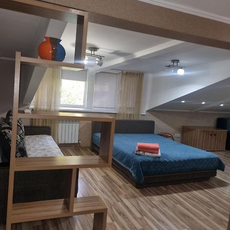 Apartments On Mustafa Ozturk Ałma Ata Zewnętrze zdjęcie